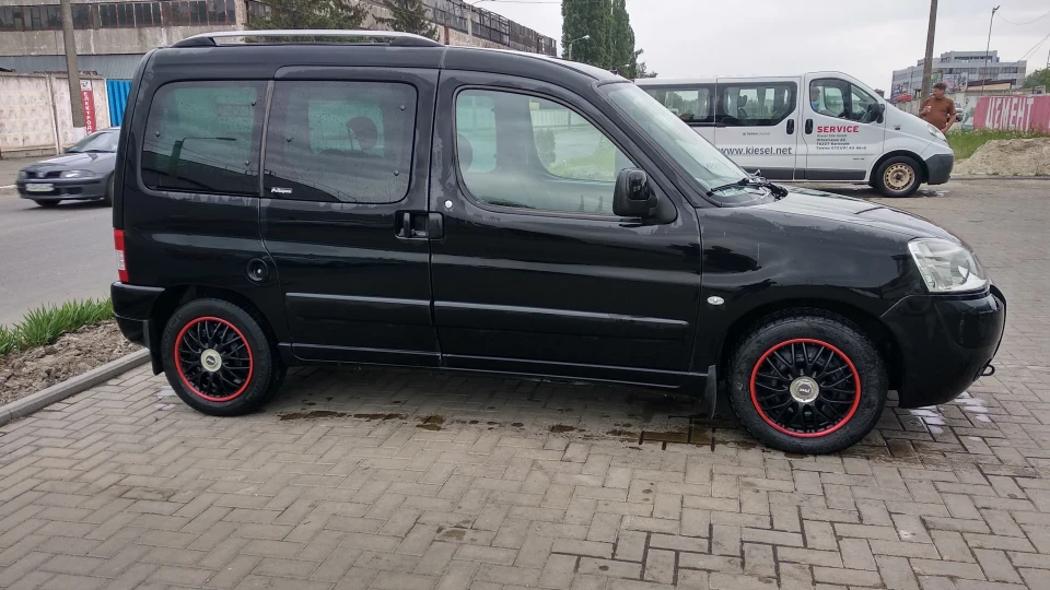 Citroen Berlingo Іноземець 2