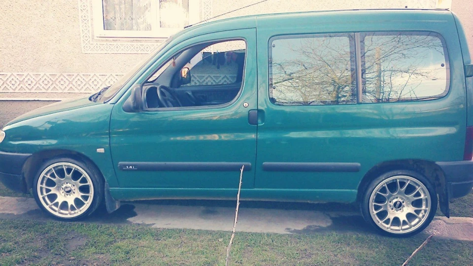 Citroen Berlingo Пенальчик)