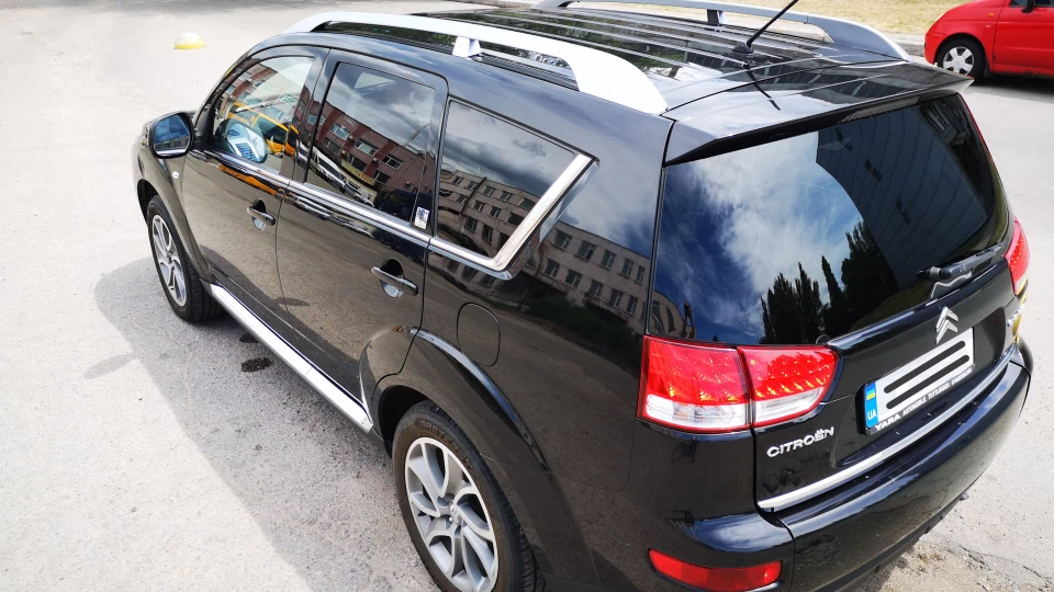 Citroen C-Crosser 5