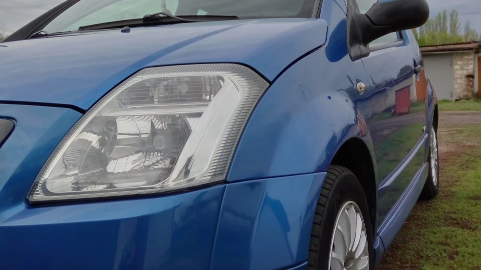 Citroen C2 синя стріла 1,4 VTR 5