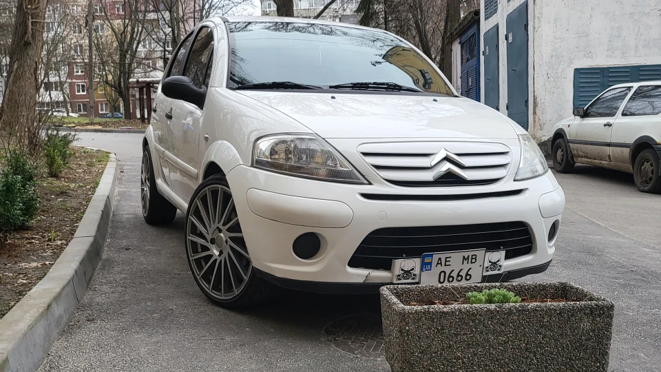 Citroen C3 Святий 5
