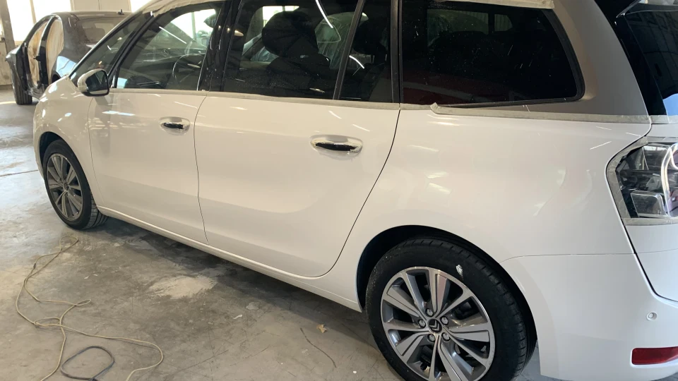 Citroen C4 Picasso 1.6HDi (robot) 4