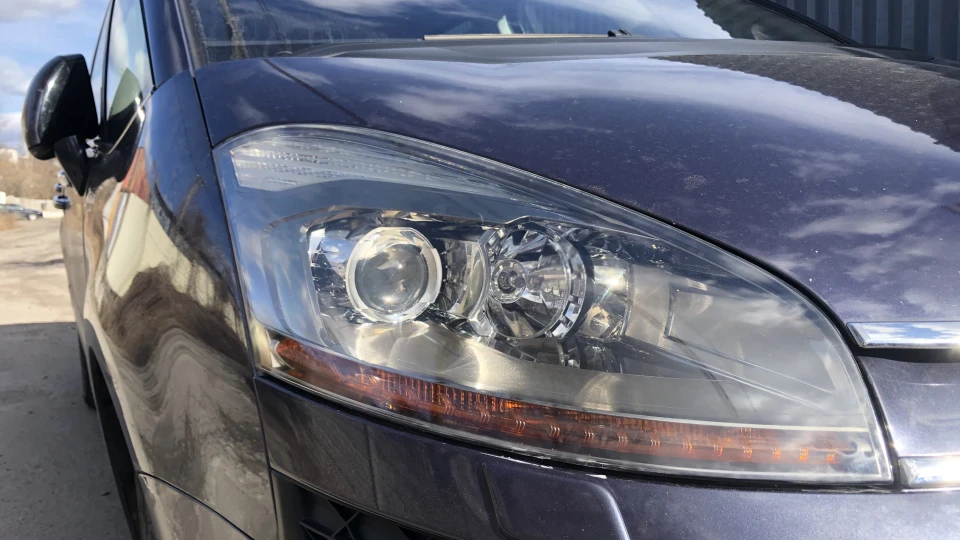Citroen C4 Picasso Акваріум 2