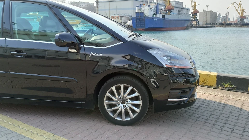 Citroen C4 Picasso Decepticons 2