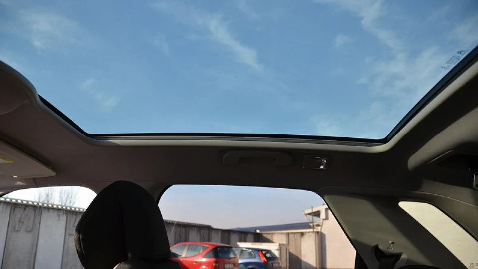 Citroen C4 Picasso e-HDi 115 BVM6 5