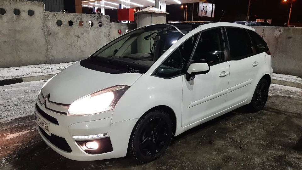Citroen C4 Picasso "Space Shuttle" 2