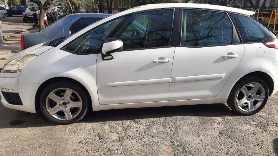 Citroen C4 Picasso "Space Shuttle" 4