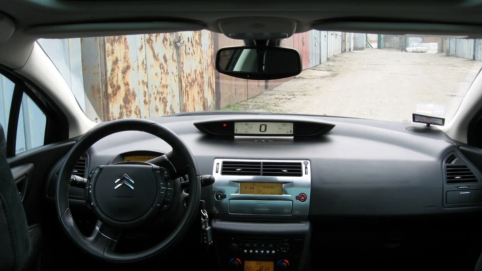 Citroen C4 VTS чорна каракатиця 2