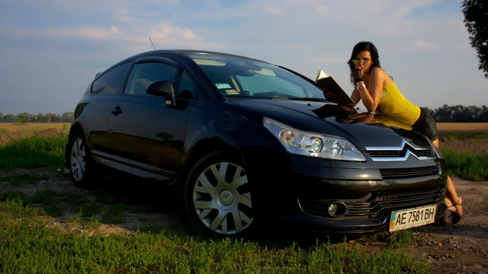 Citroen C4 VTS чорна каракатиця 4