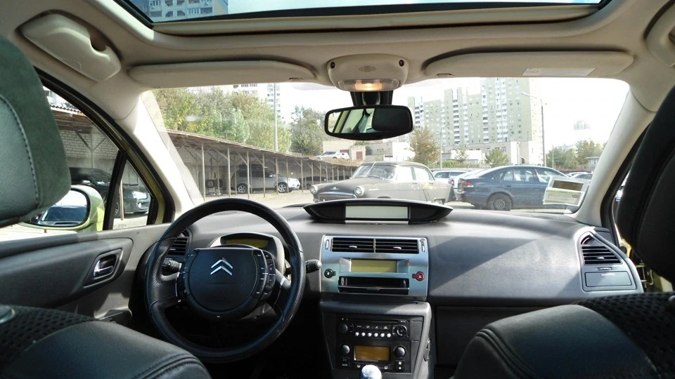 Citroen C4 VTS Gold coupe