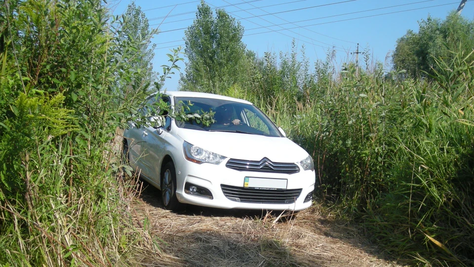 Citroen C4 120 VTi МКПП Exclusive 5
