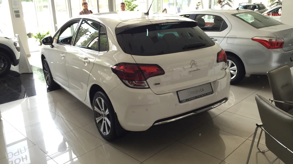 Citroen C4 1,6 e-HDi дизелек 4