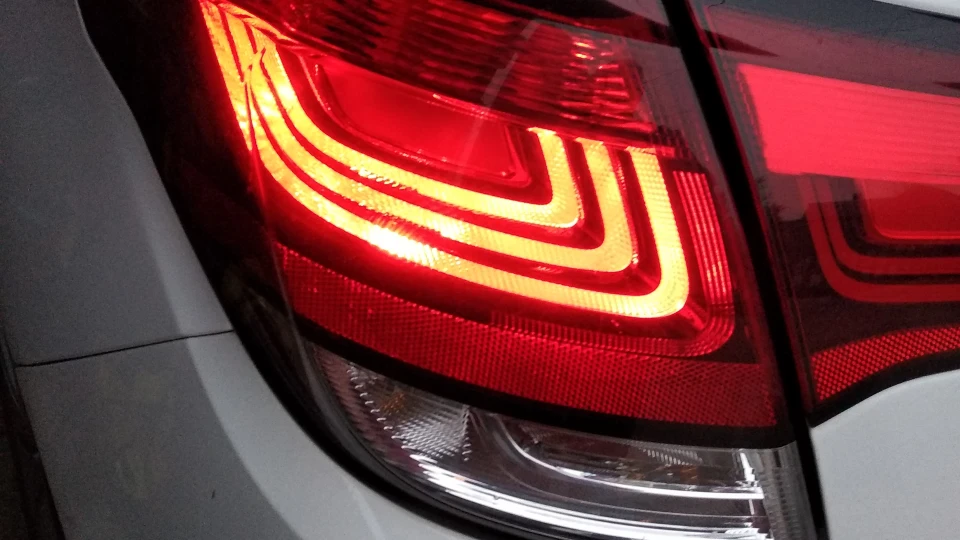 Citroen C4 1,6 VTI ( LPG ) 4