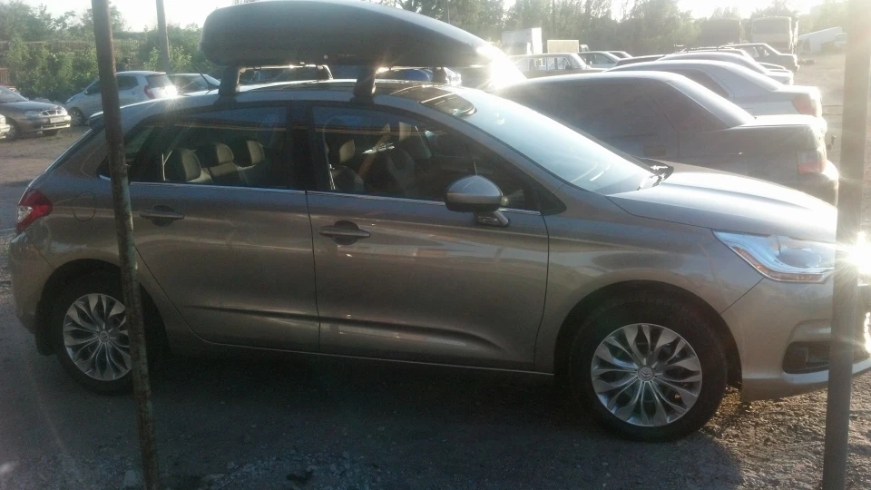 Citroen C4 1.6i 110hp Tendance 2