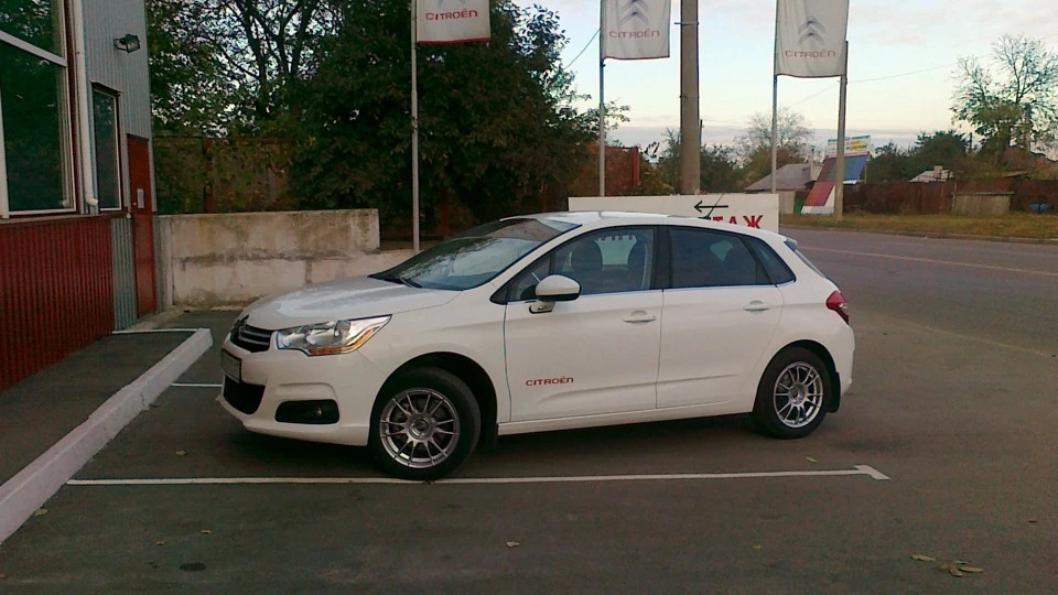 Citroen C4 1.6VTi 2