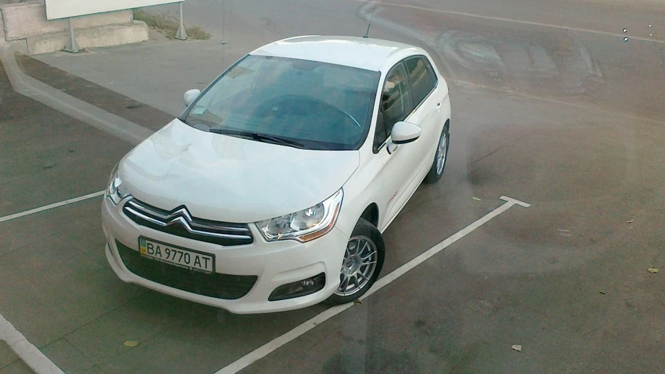 Citroen C4 1.6VTi 3