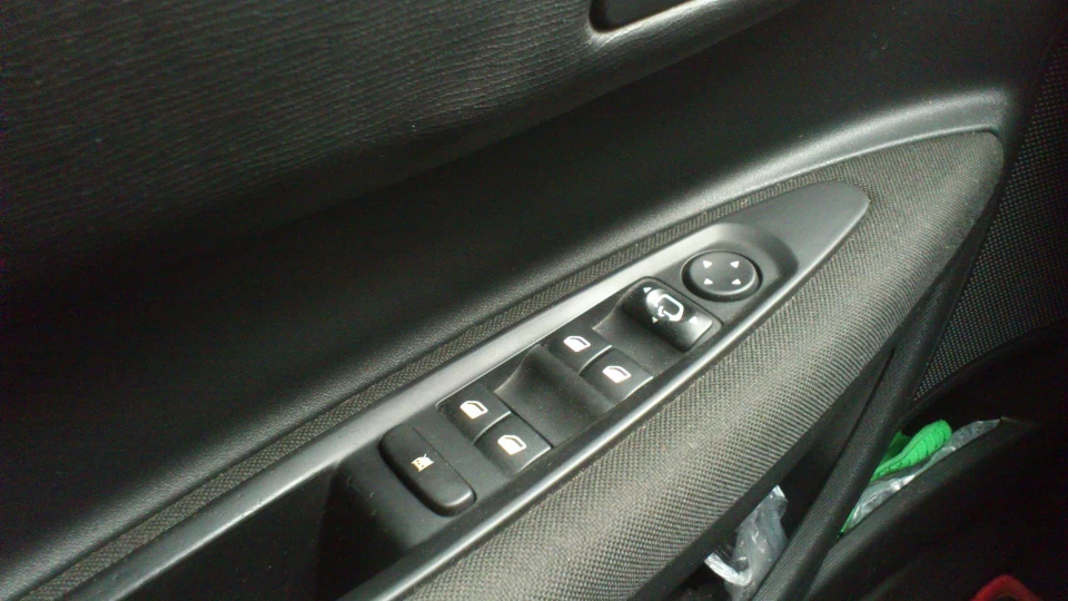 Citroen C4 2.0 HDi dieZel 3