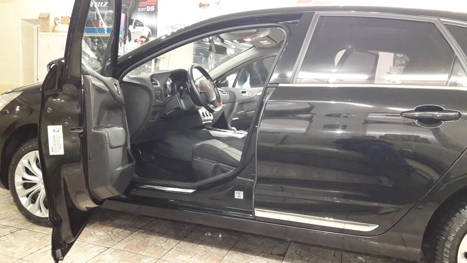 Citroen C4 BlackPearl
