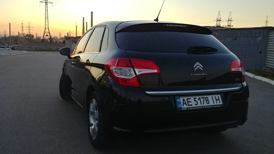 Citroen C4 Чорна Ялинка 2