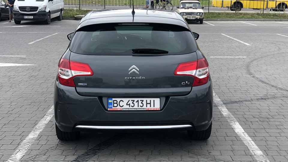 Citroen C4 Exclusive 4