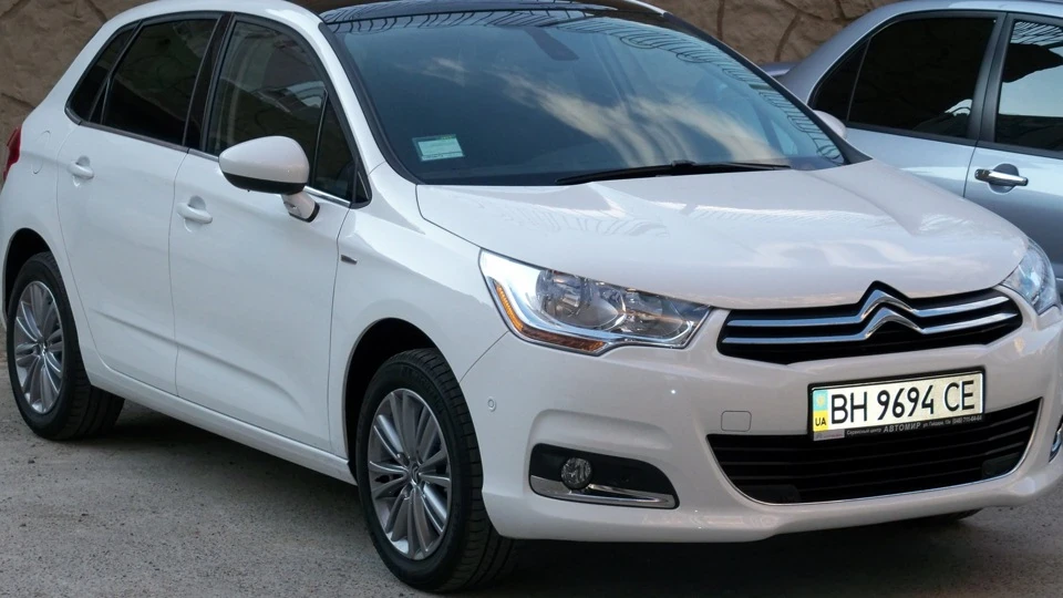 Citroen C4 Exlusive Blanc Banquise 2