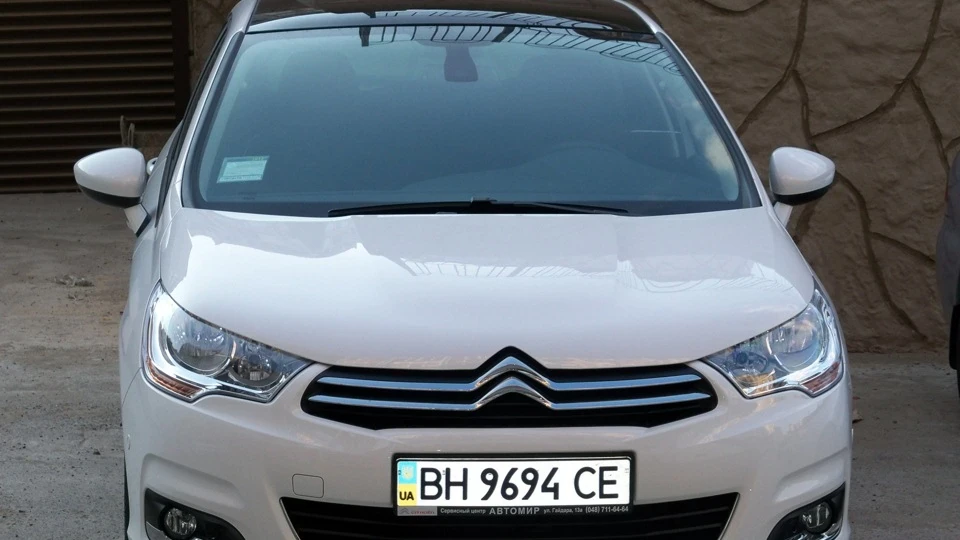 Citroen C4 Exlusive Blanc Banquise 3