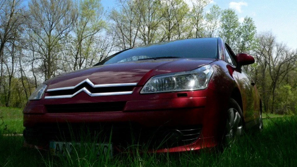 Citroen C4 Червоний металік 1,6 4