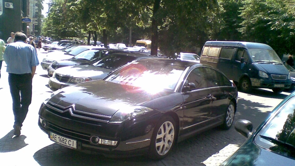 Citroen C6 чорний