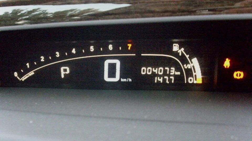 Citroen C6 чорний 3