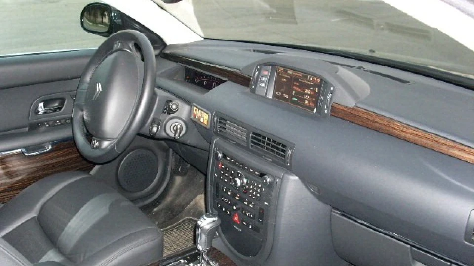 Citroen C6 чорний 4