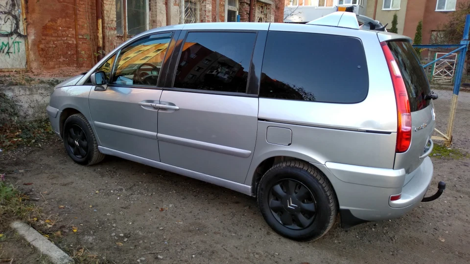 Citroen C8 2.2 HDI (94kW)