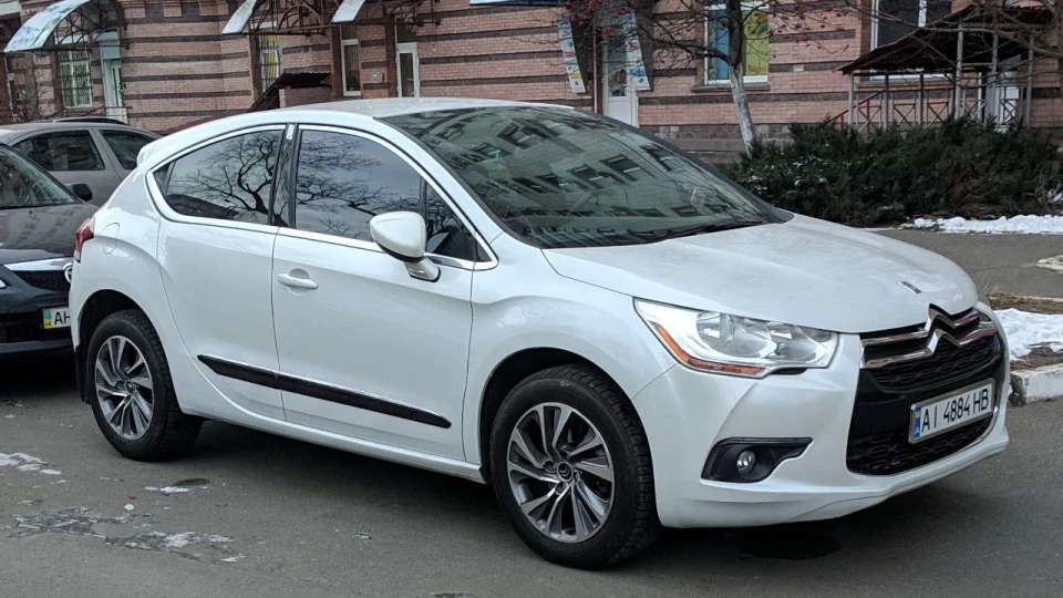Citroen DS4 1.6 (156 л.с.)