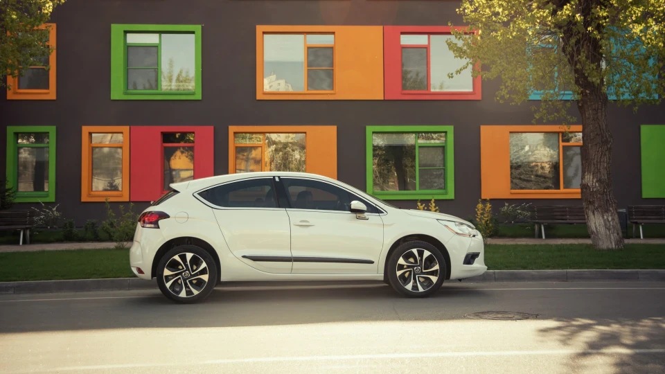 Citroen DS4 TURBO FRUIT 4