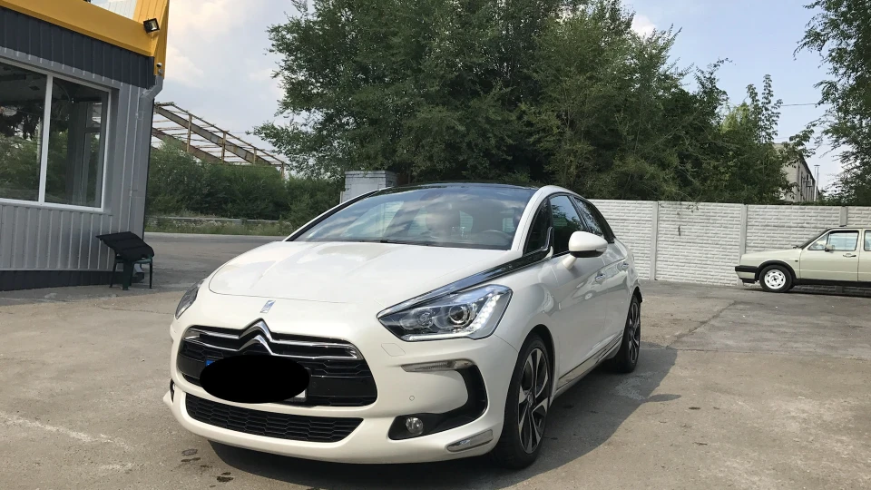 Citroen DS5
