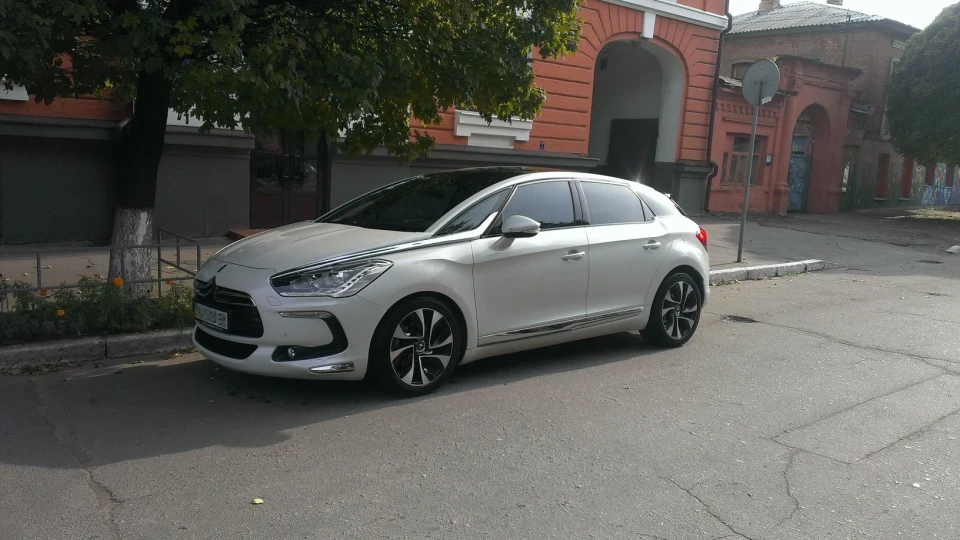 Citroen DS5