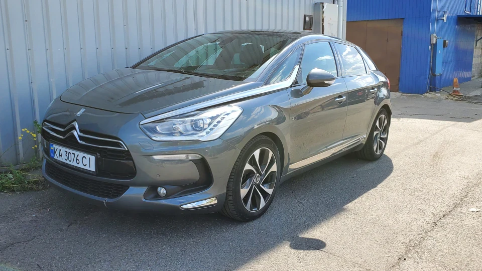 Citroen DS5 YELLOWCAT 4