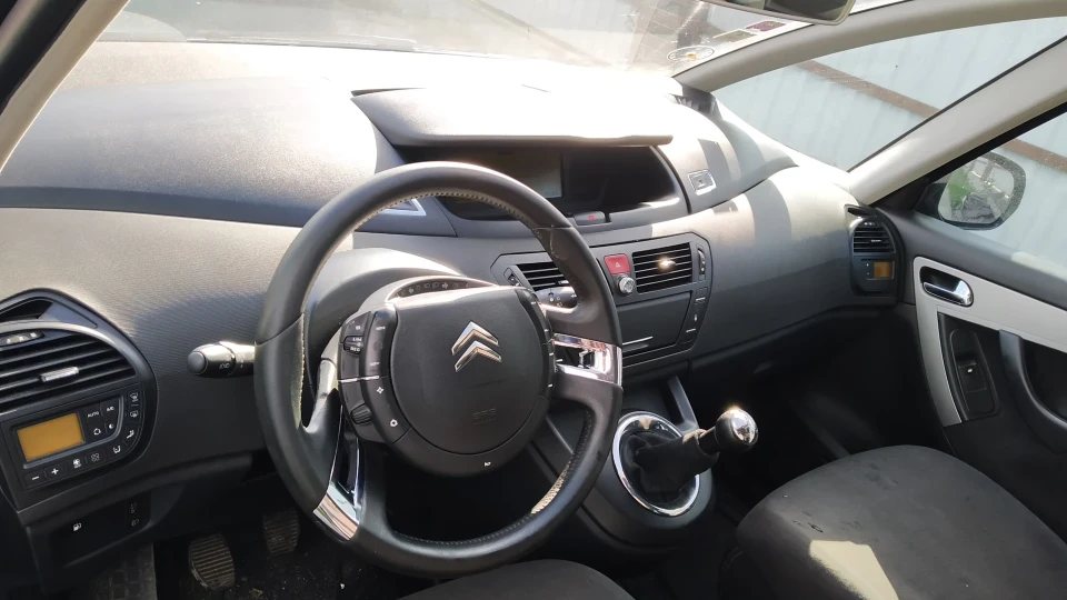 Citroen Grand C4 Picasso 1.6HDI - Кіт-Бегемот 5