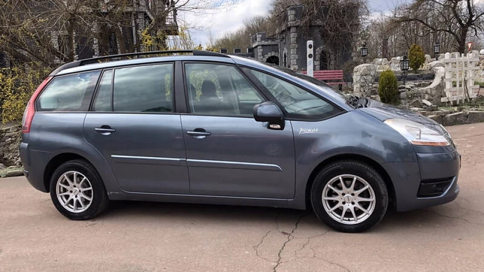 Citroen Grand C4 Picasso 1.8i EW7A 125ch/92kw 3
