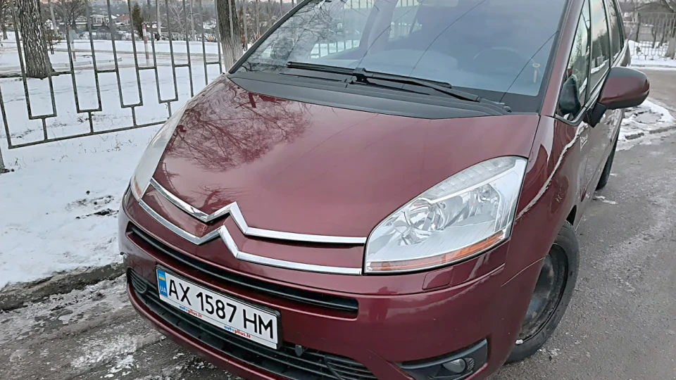 Citroen Grand C4 Picasso ︽ Беззубик ツ 4