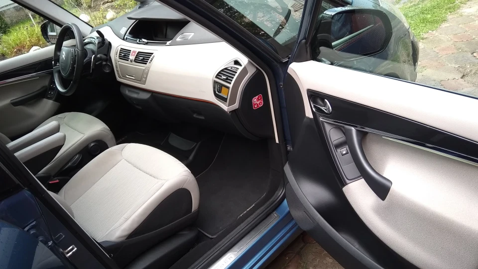 Citroen Grand C4 Picasso Exclusive 4