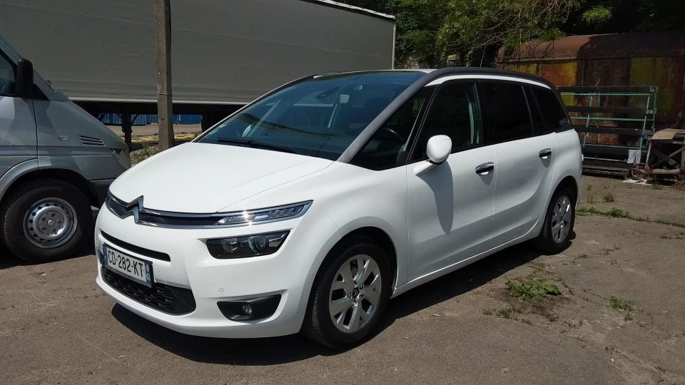 Citroen Grand C4 Picasso шматок айсберга 5
