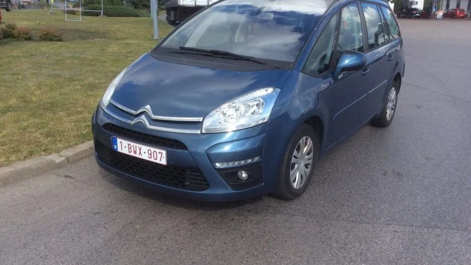Citroen Grand C4 Picasso Синій бегемот.