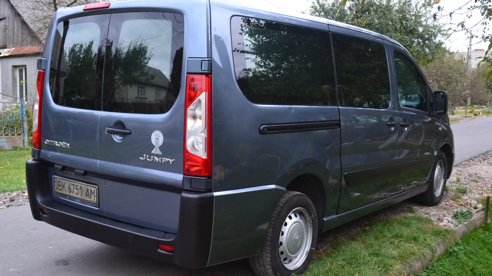 Citroen Jumpy Gray Arrow 2.0 HDI 2