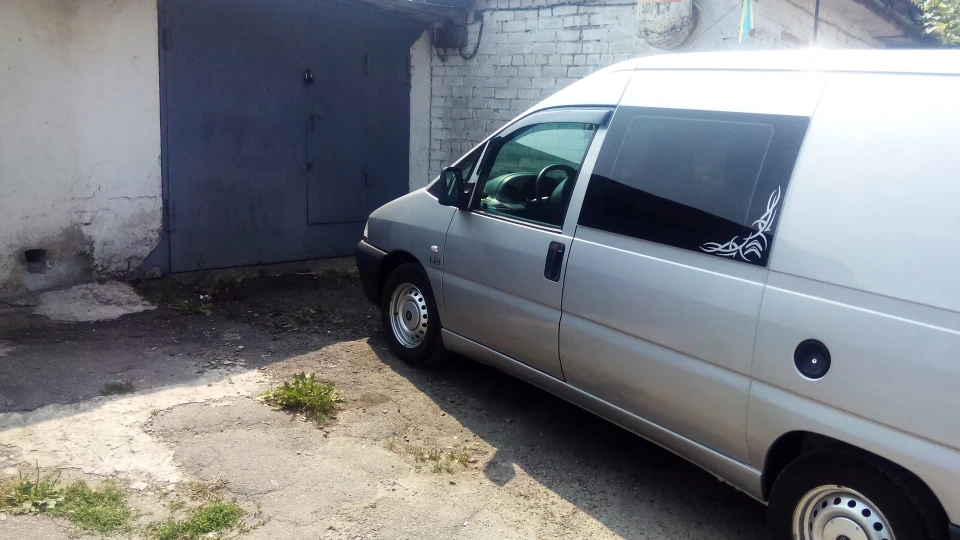 Citroen Jumpy сірий металік. 1.9D 5