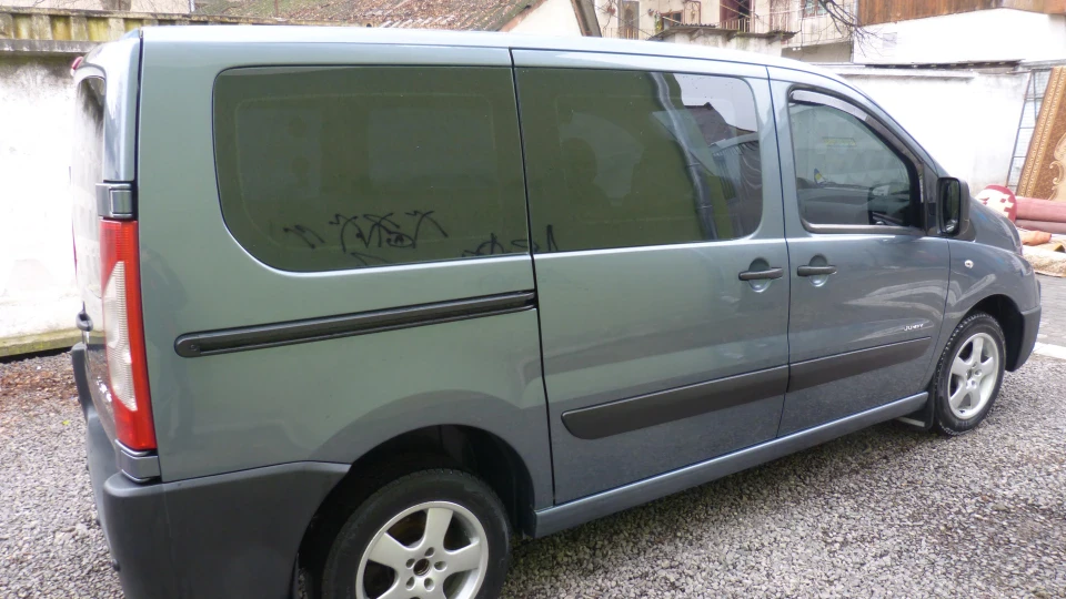 Citroen Jumpy сірий металік 2,0 2