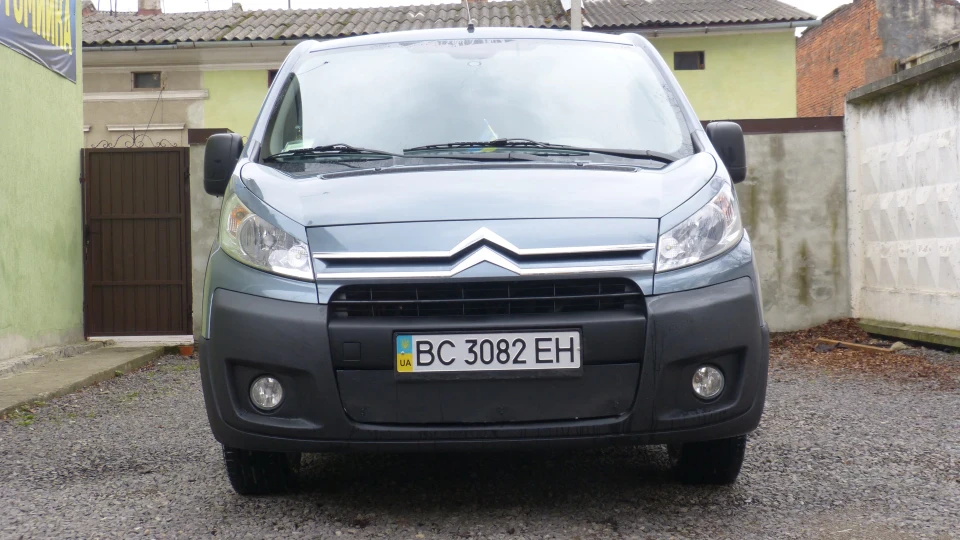 Citroen Jumpy сірий металік 2,0 4