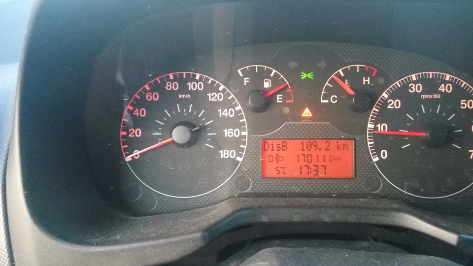 Citroen Nemo Біла ялинка)