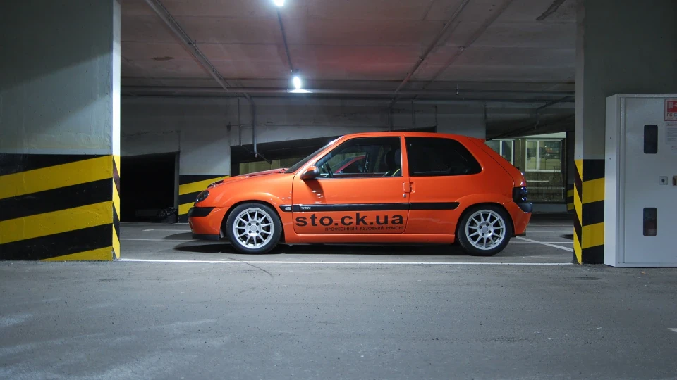 Citroen Saxo VTS Бадьорий Оранж 4