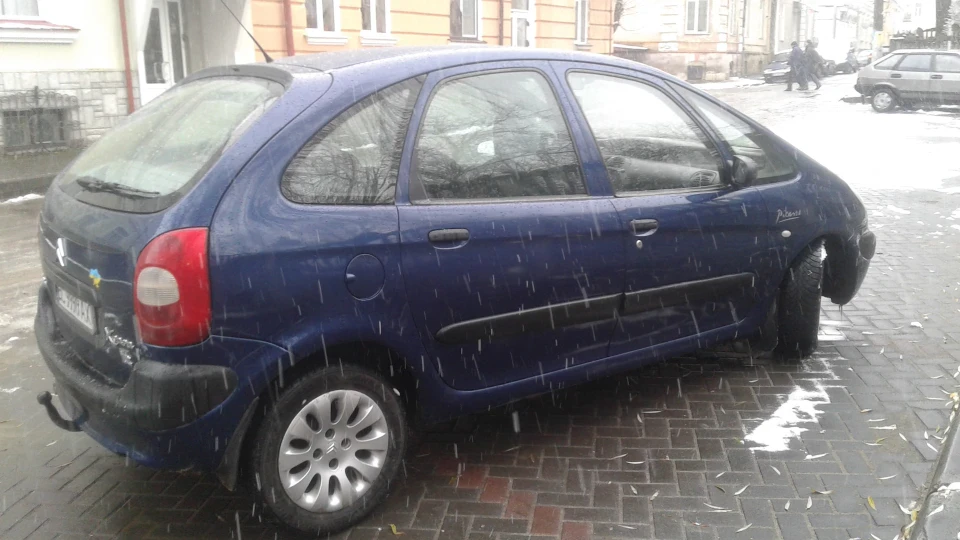 Citroen Xsara Picasso 1,8 газ-бензин 3