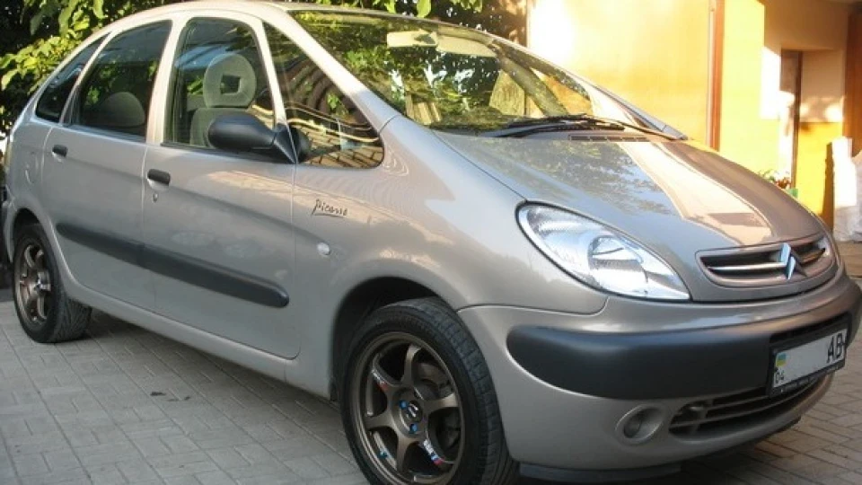 Акваріум Citroen Xsara Picasso 2